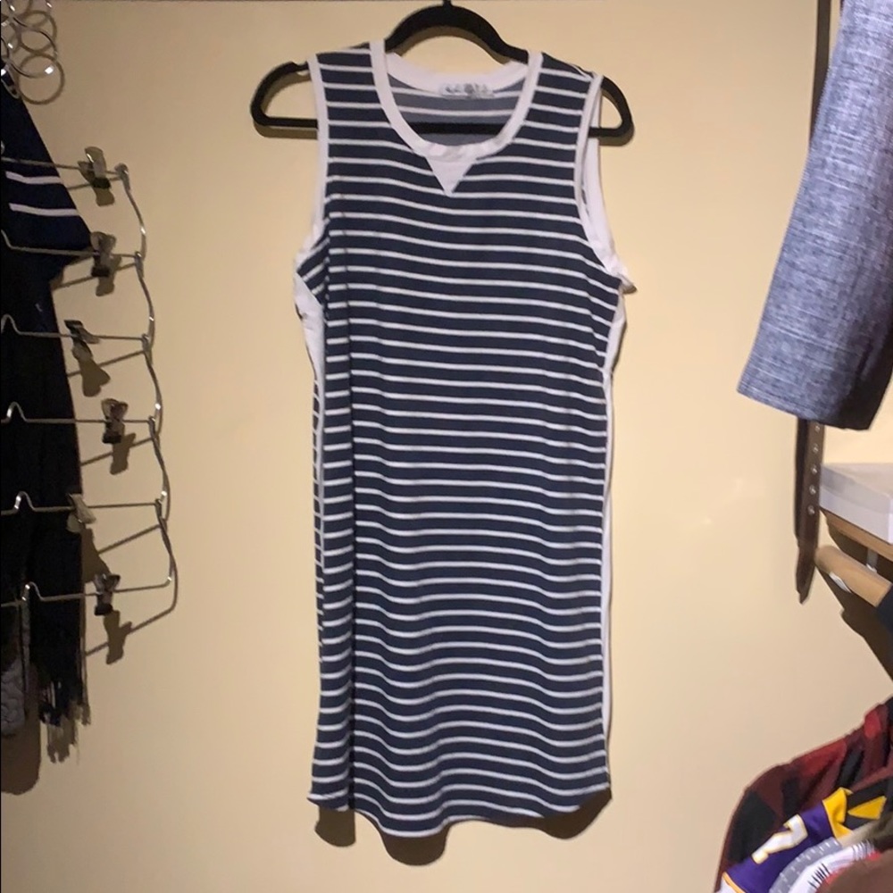 Slimming dropped dress